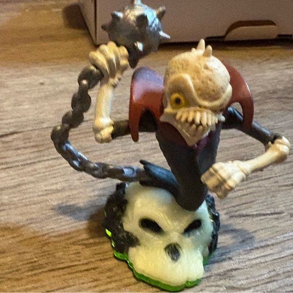 Nintendo Wii Skylanders Giants Activision Game EUC with 2 portals & 14 figures. - Picture 4 of 14